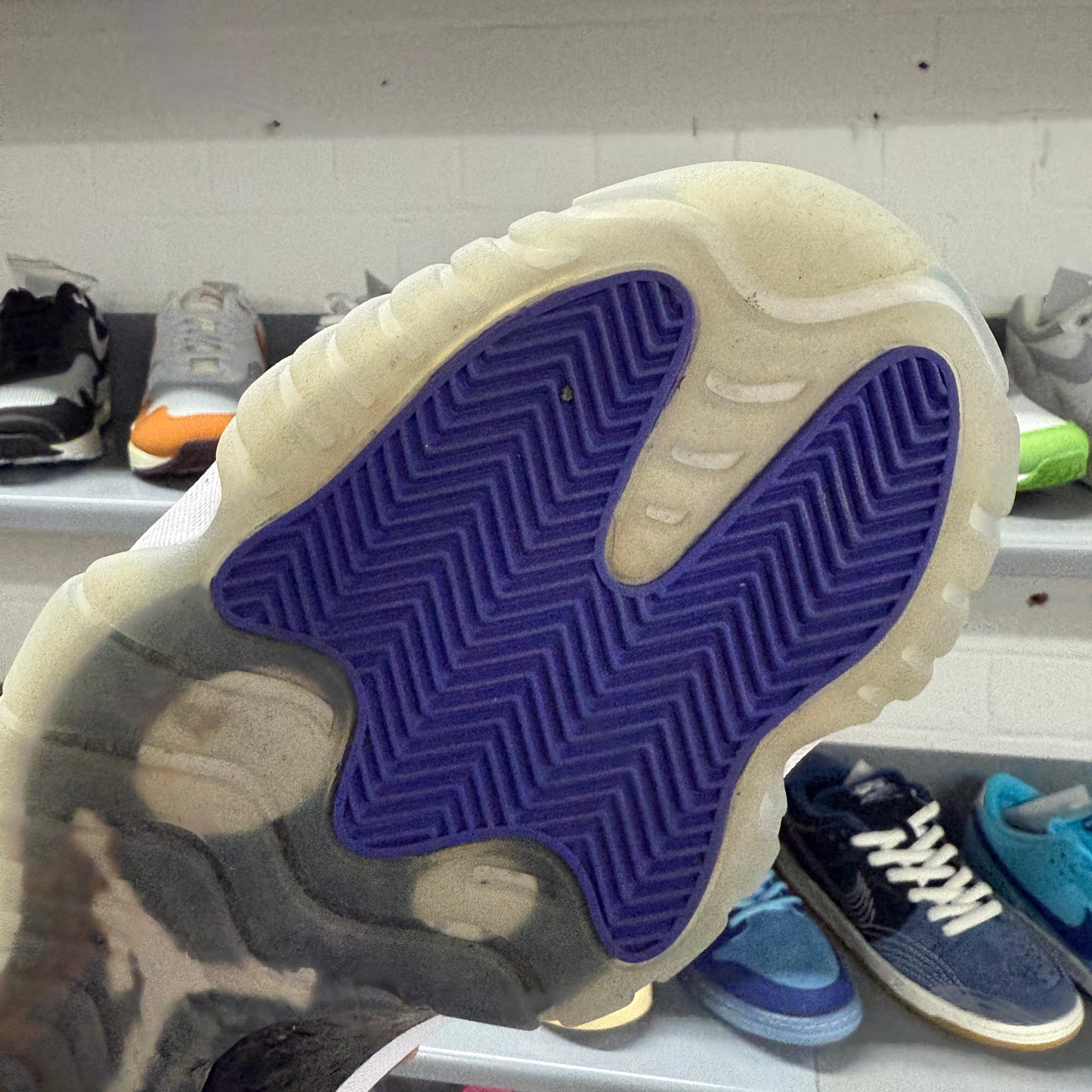 Nike Air Jordan 11 Retro 'Concord' *USED*