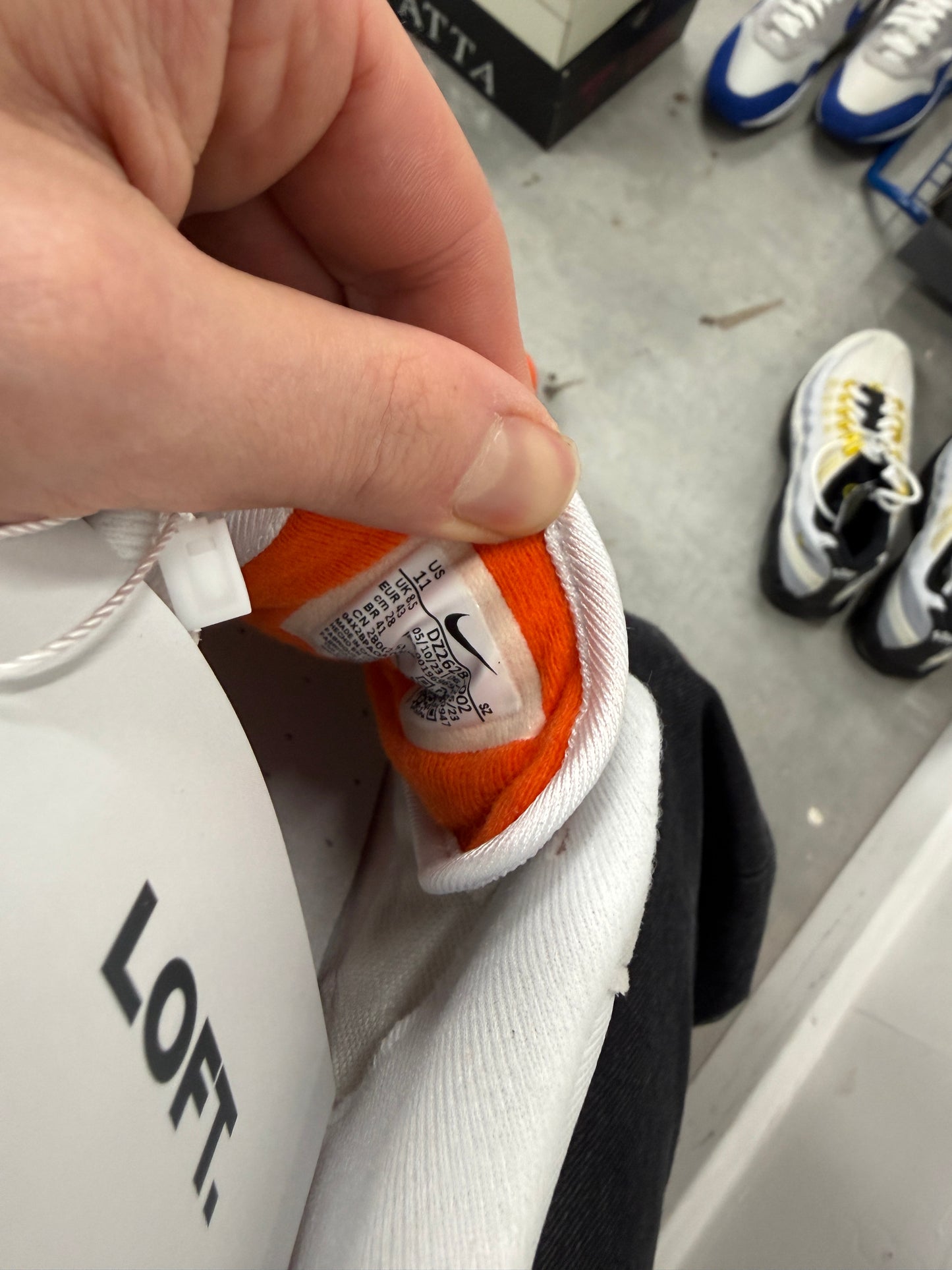 Nike WMNS Air Max 1 Safety Orange