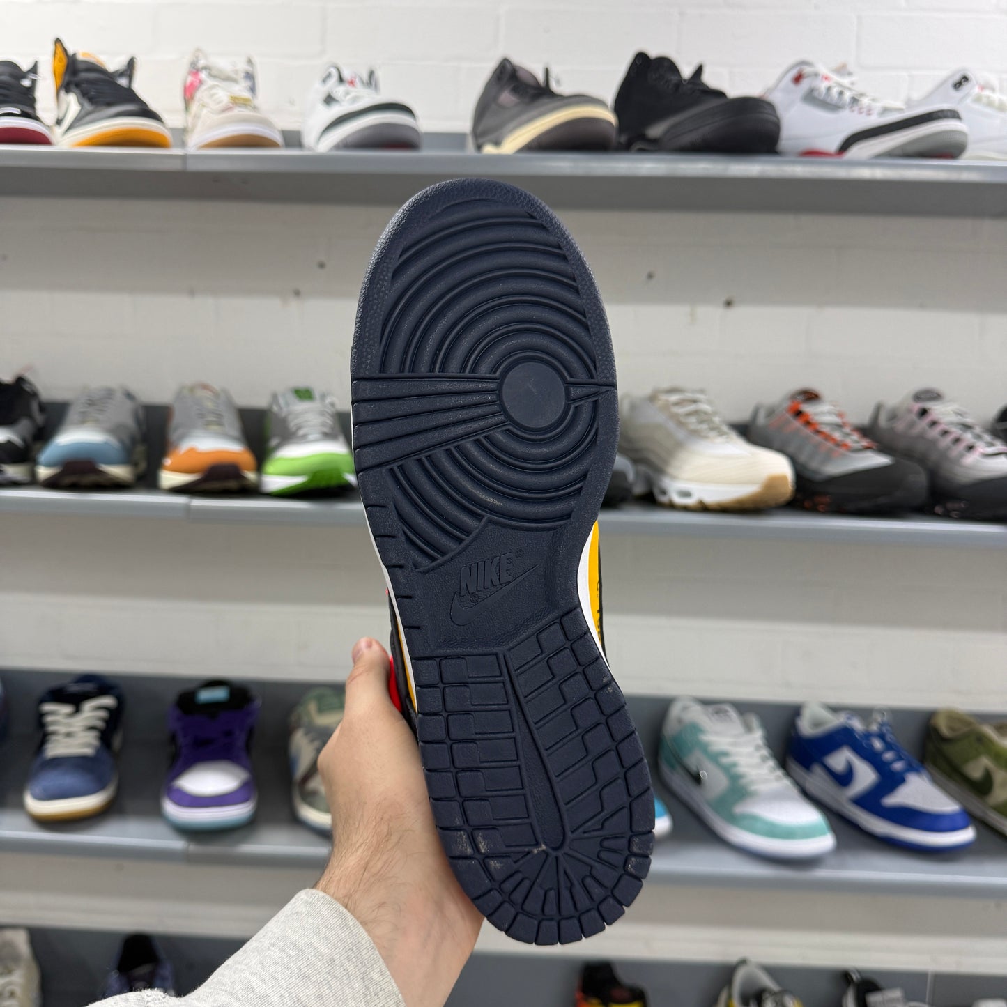 Nike x Off White Dunk Low 'Michigan'