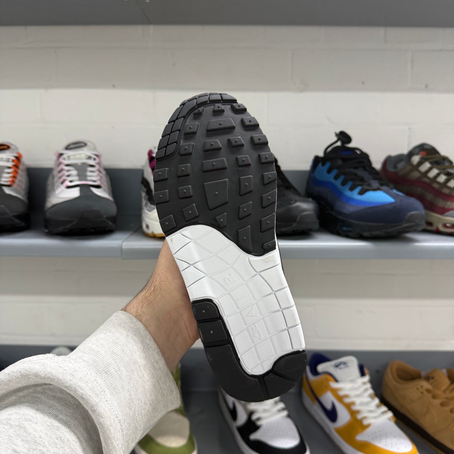 Nike Wmns Air Max 1 'White & Black'