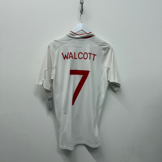 Umbro England 10/12 Home Kit Walcott Medium