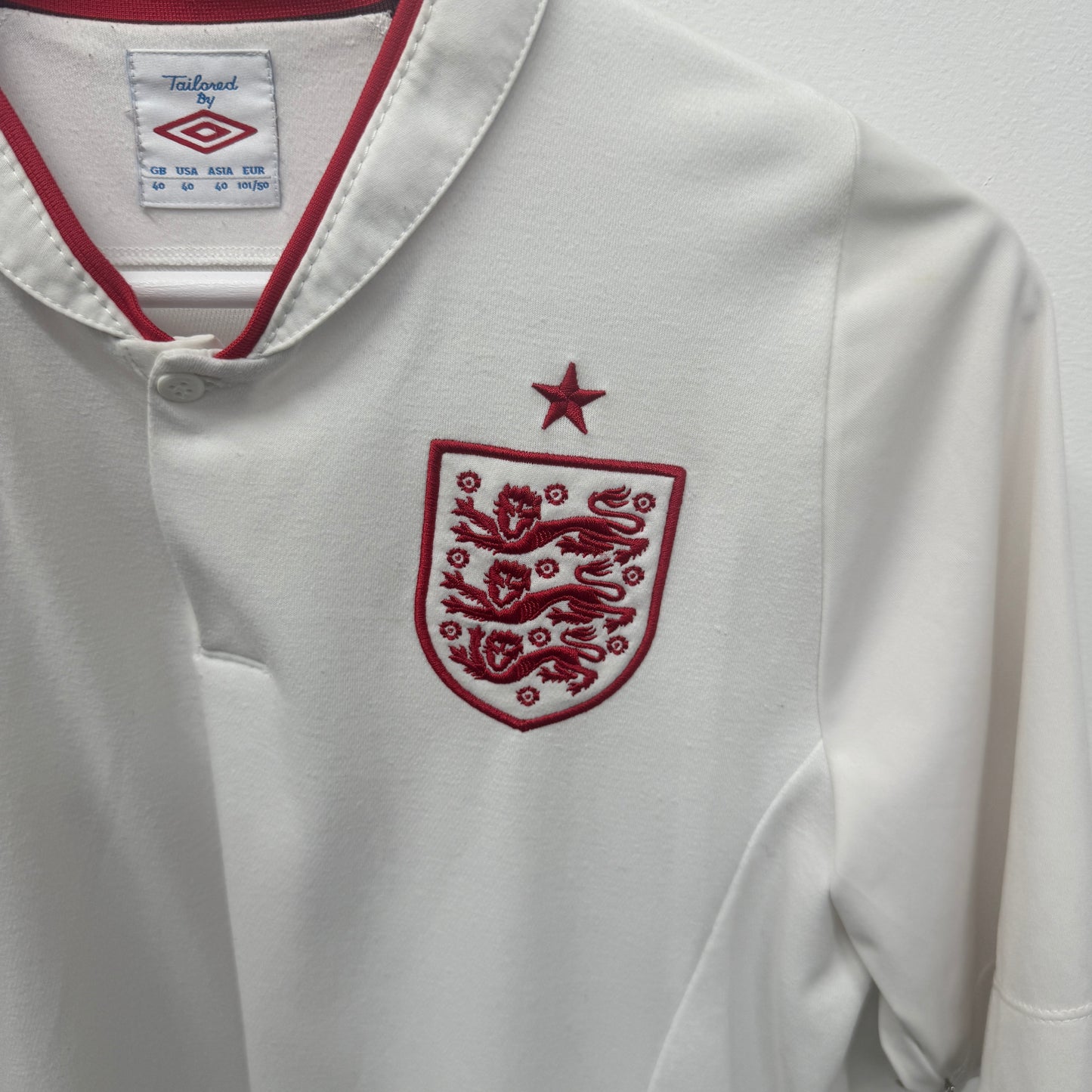 Umbro England 10/12 Home Kit Walcott Medium