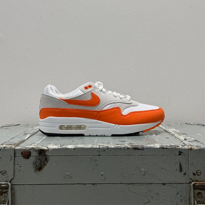 Nike WMNS Air Max 1 Safety Orange