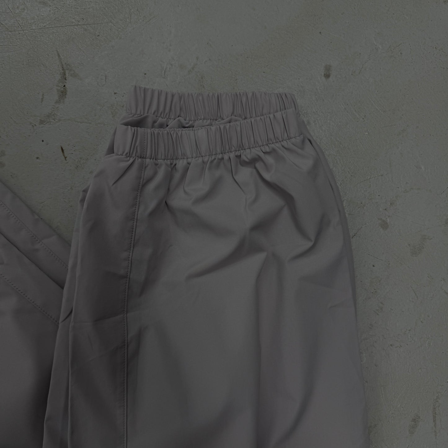 Palace Baggy Shell Jogger 'Arctic Grey'