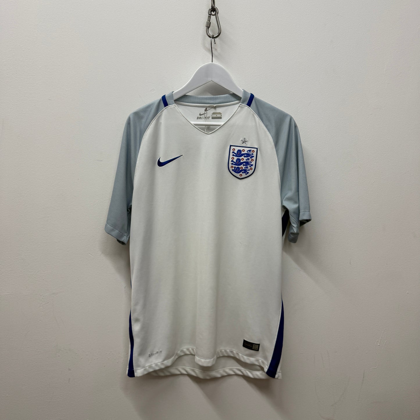 Nike England 16/17 Home Kit Large