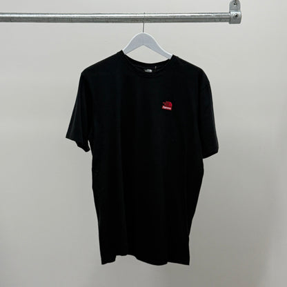 Supreme x The North Face Logo T-shirt 'Black/Red'