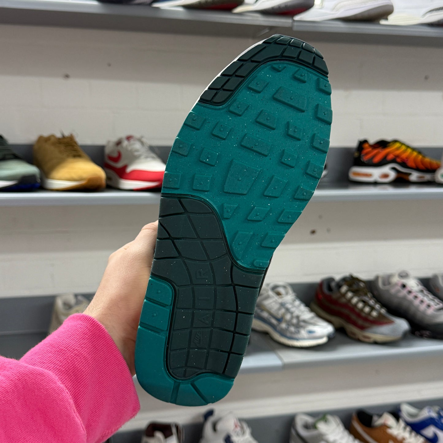 Nike Air Max 1 x Lebron James 'Liverpool'