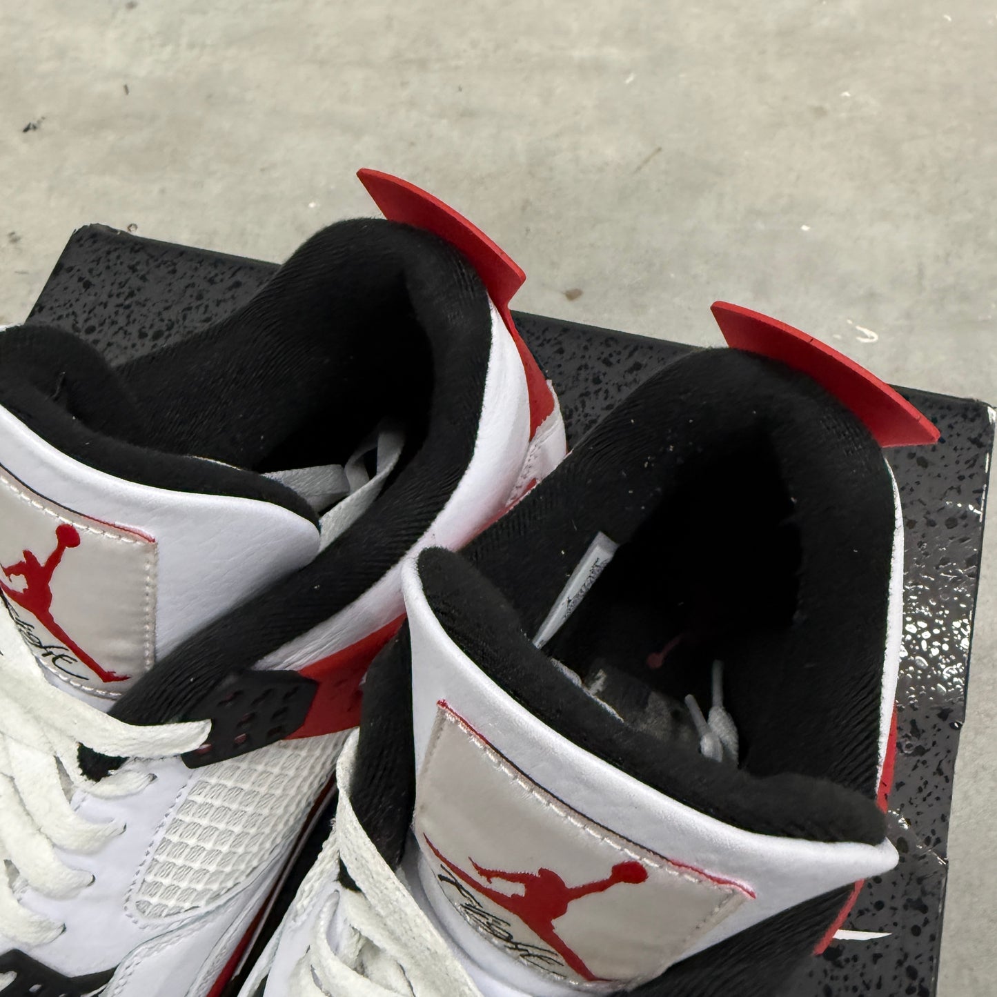 Nike Air Jordan 4 Retro 'Red Cement *USED*