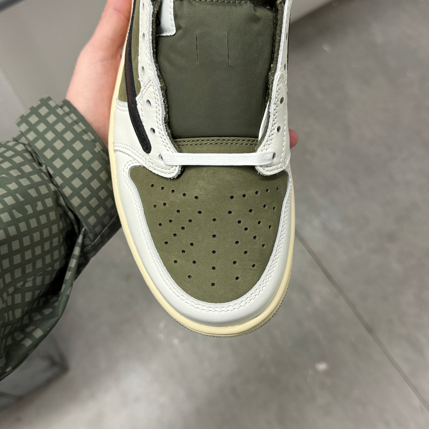 Nike x Travis Scott Air Jordan 1 Low OG 'Medium Olive'