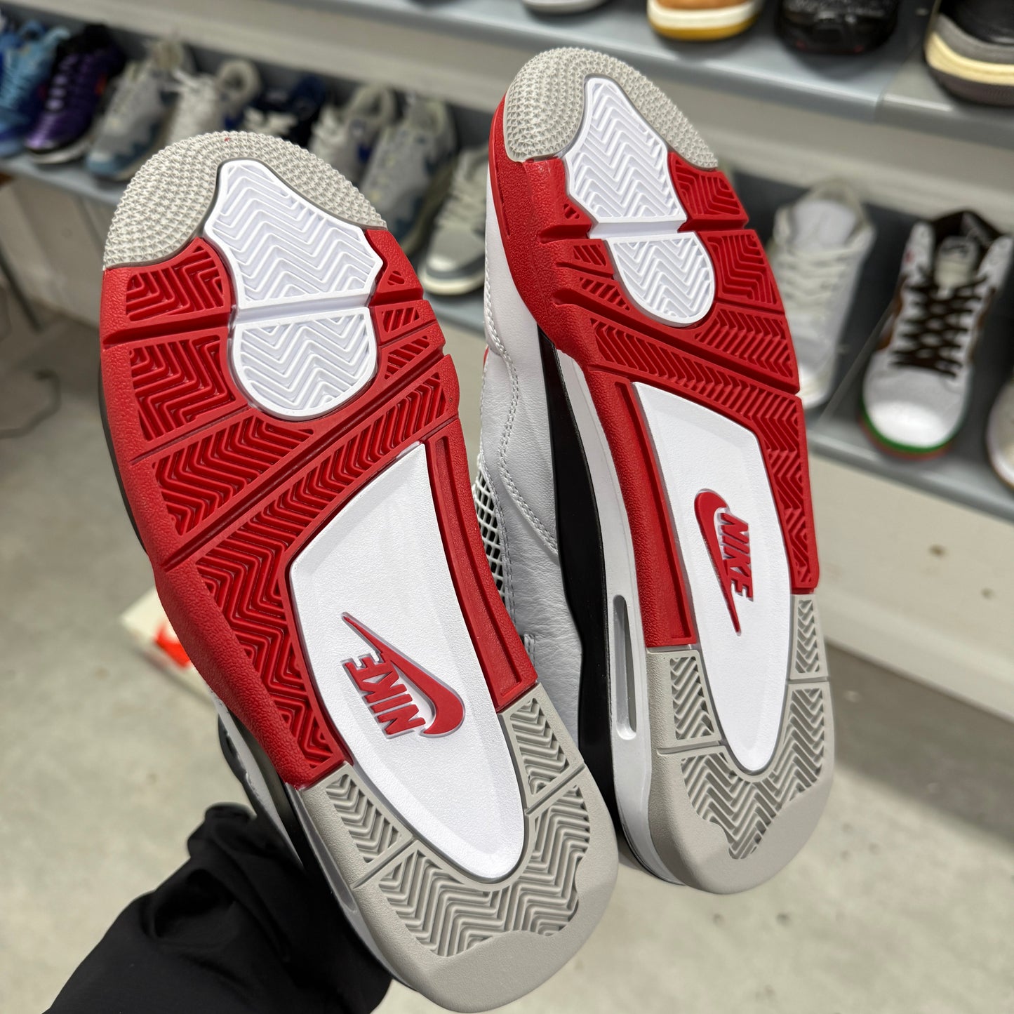 Air Jordan 4 Retro 'Fire Red' (2020)