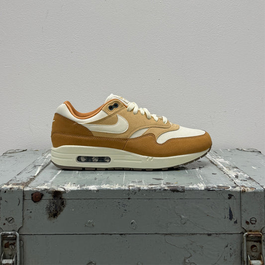 Nike Air Max 1 '87 Trainers Wheat Flax