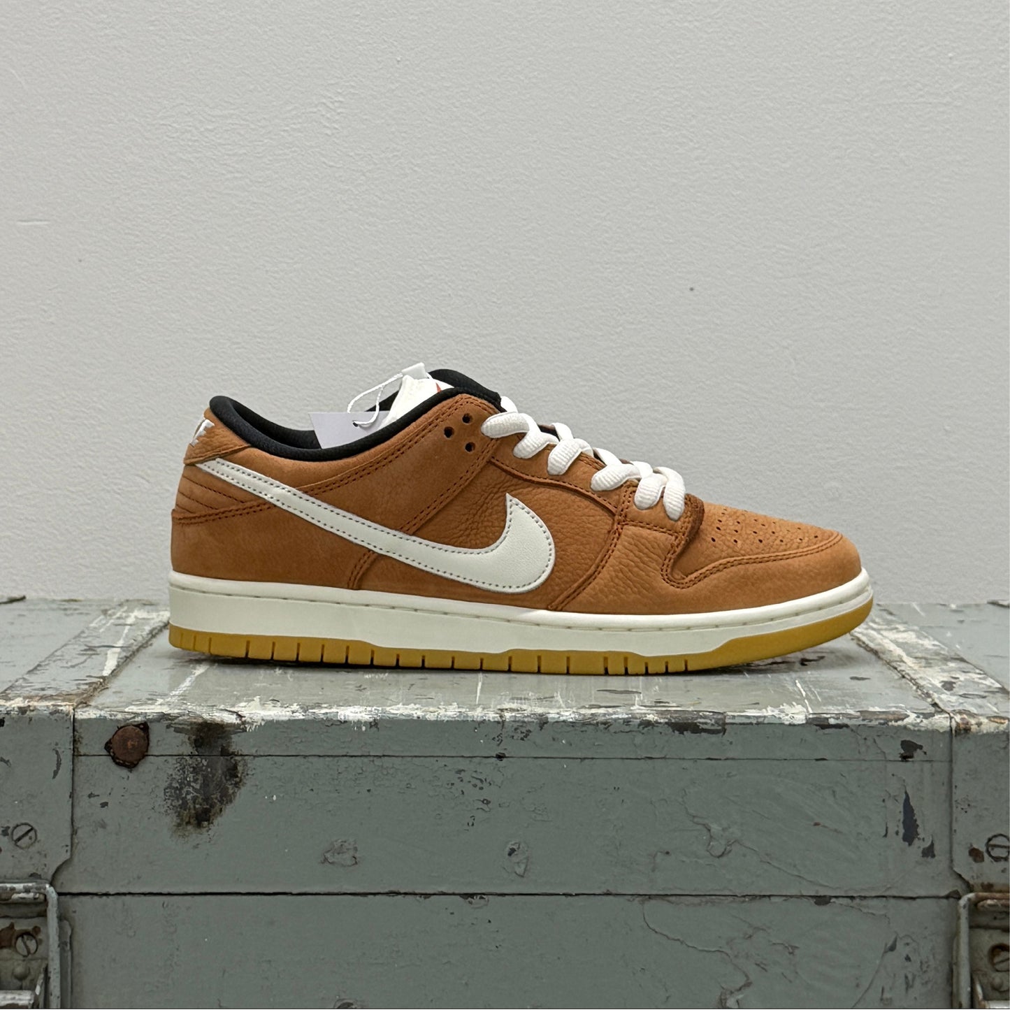 Nike SB Dunk Low ISO 'Dark Russet'