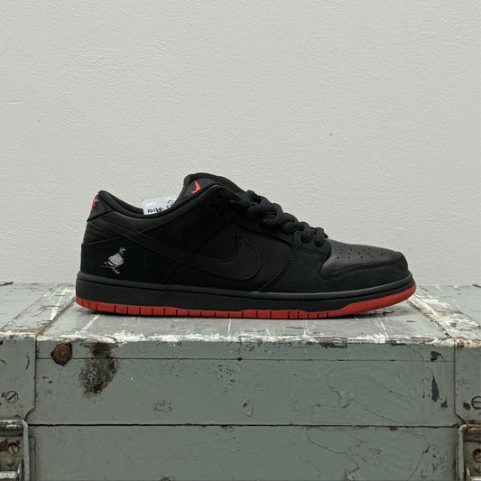 Nike SB Dunk low 'Jeff Staples Black Pigeon' (2017) *USED*
