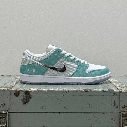 Nike SB Dunk Low "April Skateboards"