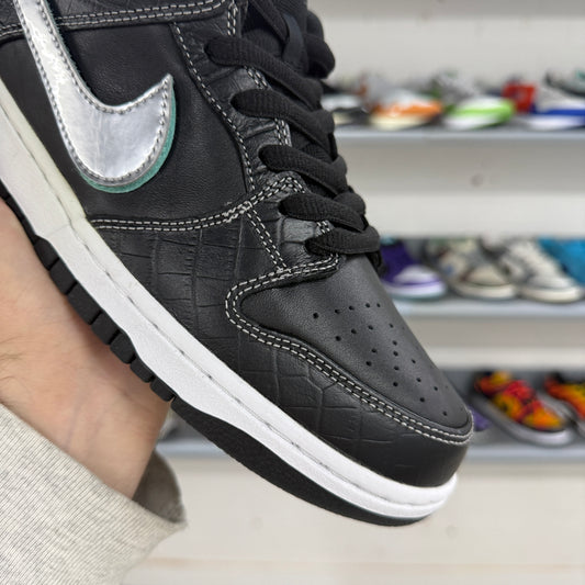 Nike SB Dunk Low x Diamond Supply 'Tiffany'
