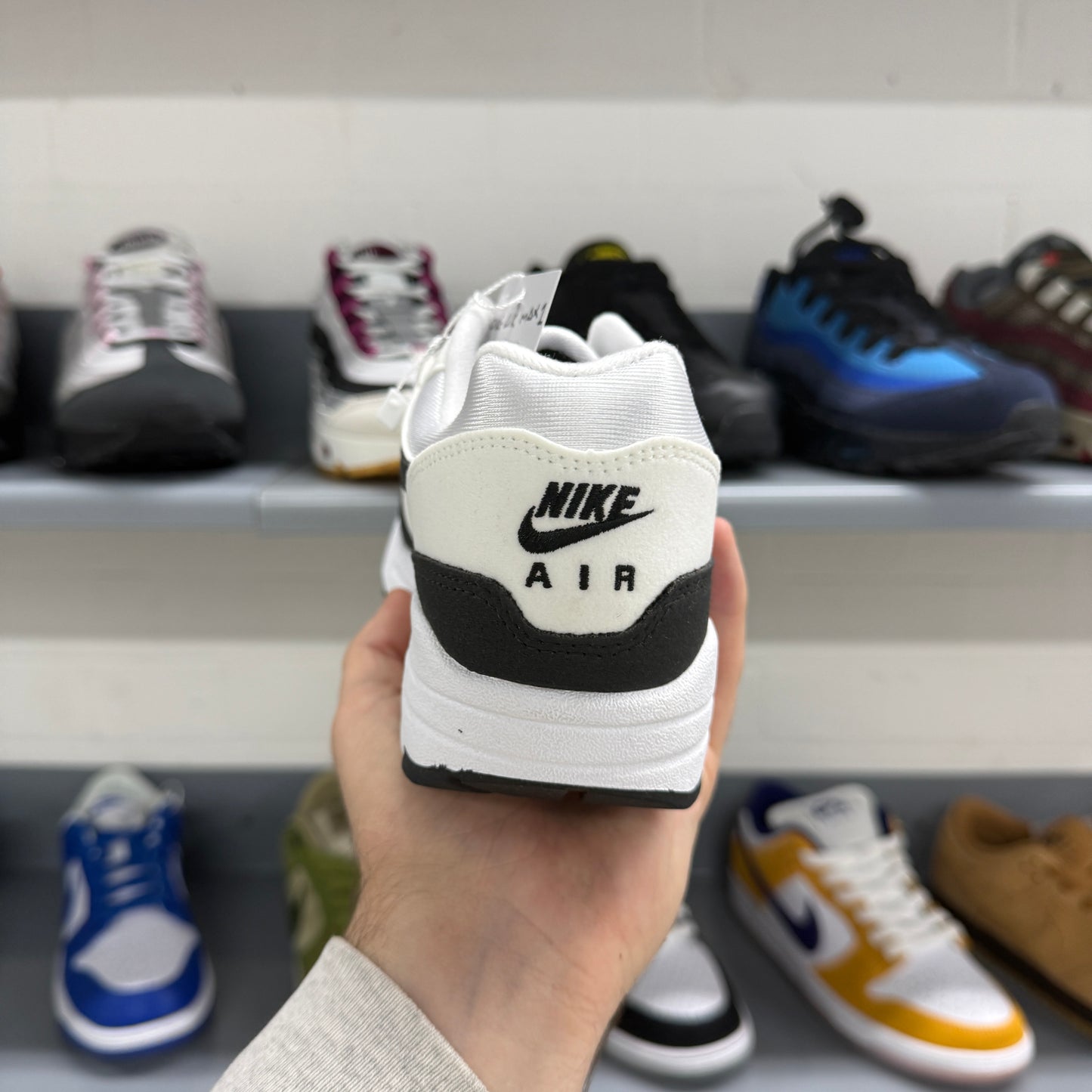 Nike Wmns Air Max 1 'White & Black'