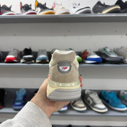 New Balance 990v4 'Limestone'