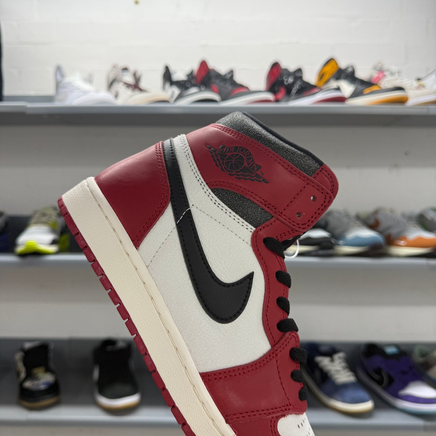 Nike Air Jordan 1 'Lost and Found'