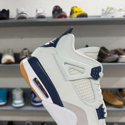 Nike Air Jordan 4 SB 'Navy'
