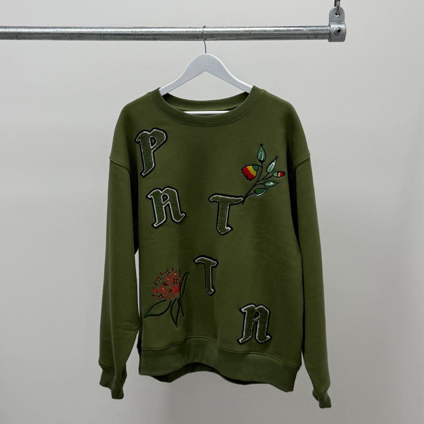Patta Flowers Crewneck 'Olive' - Large